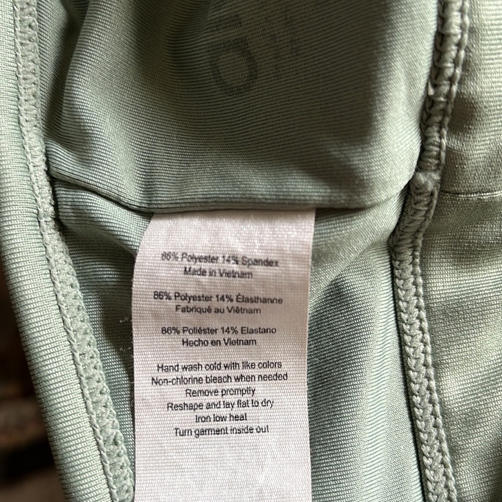 ALO Yoga Light Sage Strappy Sports Bra - Picture 8 of 8